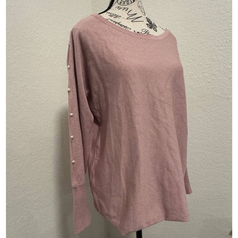 Adrienne Vittadini Medium Sweater Top with Pearl Details Split Sleeves Career